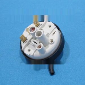 1528189028 ДАТЧИК УРОВНЯ 505AF401 65-45 зам. 1526370034